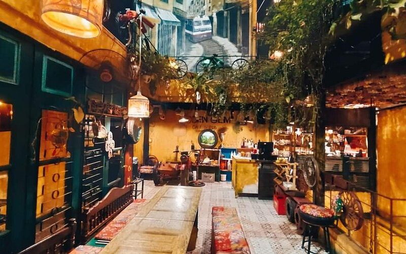 Exploring Hidden Gems: Local Cafe Culture Unveiled